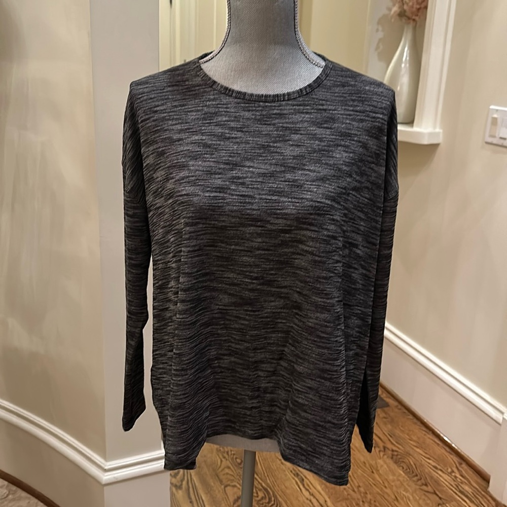 Lululemon Top SZ 6